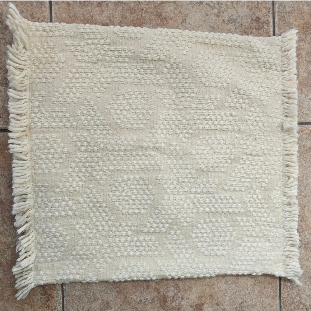 DNKY Cream Soft Tight Knit Knotted Fringe Sides Pillow Shams (2) L 20"  W 20"